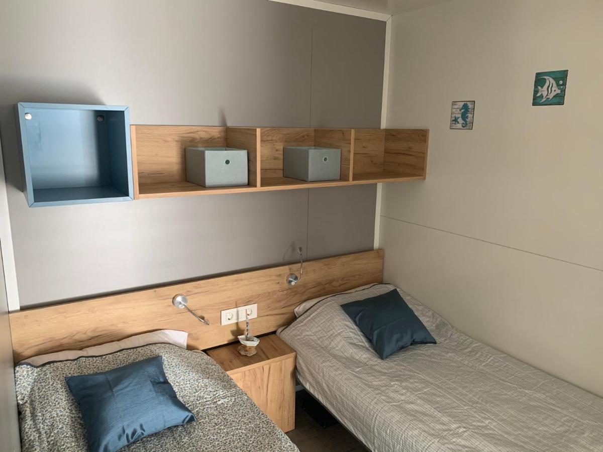 LunaSky Mobile Home Murter Jezera Esterno foto