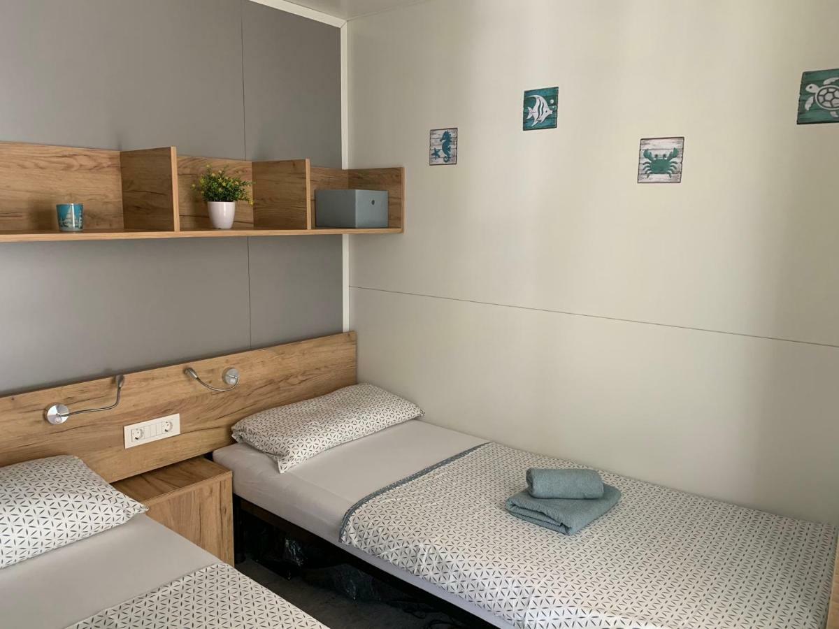 LunaSky Mobile Home Murter Jezera Esterno foto
